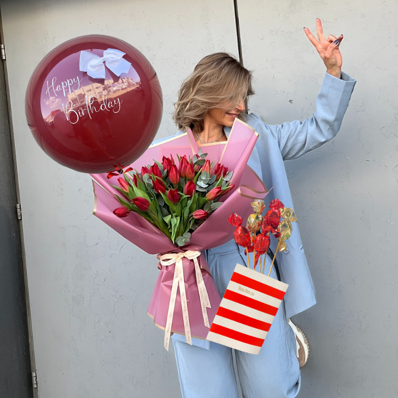 רומנטי עם בלון באבל שוקולד וכרטיס ברכה רומנטי עם בלון באבל שוקולד וכרטיס ברכה