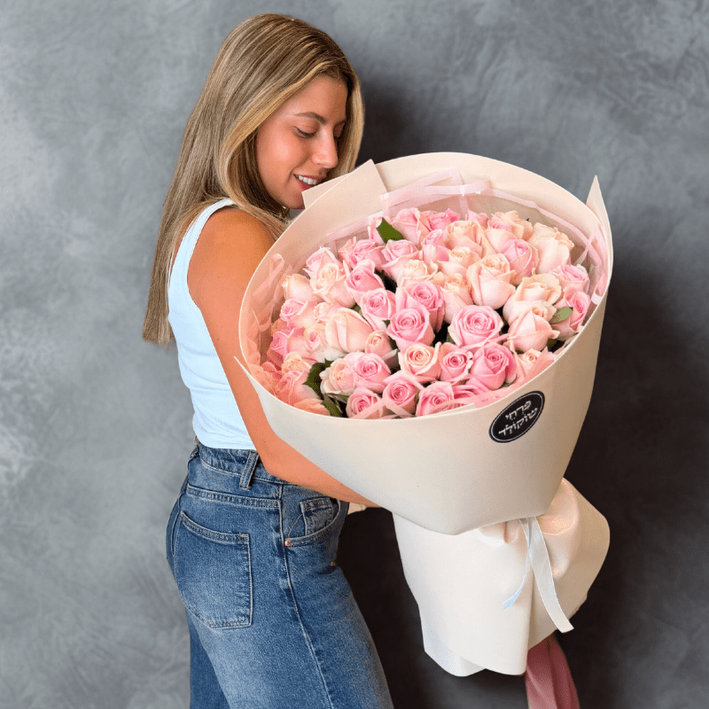 זר- נשיקה ורודה