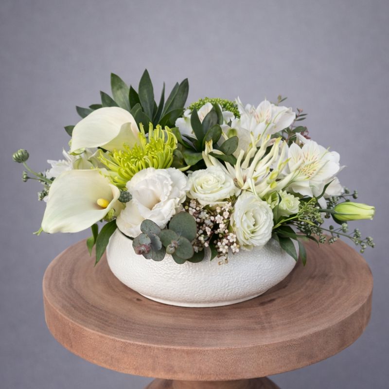 סידור פרחים קלאסי בכלי