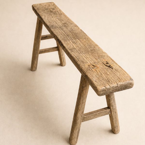 ספסל עץ כפרי